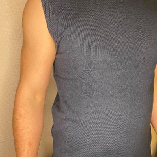 Assorted Men's Vests, 200 Pieces, New Condition, Est. Original Retail €14,400, Radviliskis, LT