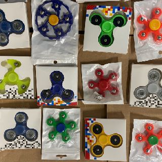 Assorted Fidget Spinners, 2,000 Pieces, New Condition, Est. Original Retail €10,000, Radviliskis, LT