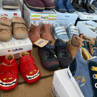 Assorted Kids' Shoes by Chicco, Lotto, Yumas, Noel, Roal & More, 60 Pairs, Like New Condition, Est. Original Retail €5,160, Radviliskis, LT