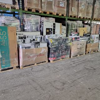 Truckload of Electronics & Furniture by SilverCrest & More, 440 Pieces, Salvage Condition, Est. Original Retail €66,000, Bernau bei Berlin, DE
