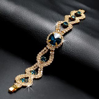 Women's Crystal Bracelets, 105 Pieces, New Condition, Est. Original Retail £5,775, Maidstone, GB