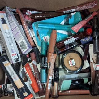 Assorted Cosmetics by Almay & Revlon, 300 Units, Like New Condition, Est. Original Retail $5,097, Bay Shore, NY