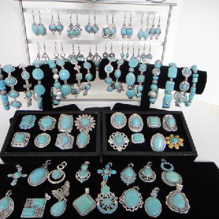 Assorted Imitation Turquoise Pendants, Cuffs, Rings & Earrings, 312 Units, New Condition, Est. Original Retail $10,920, Blaine, WA