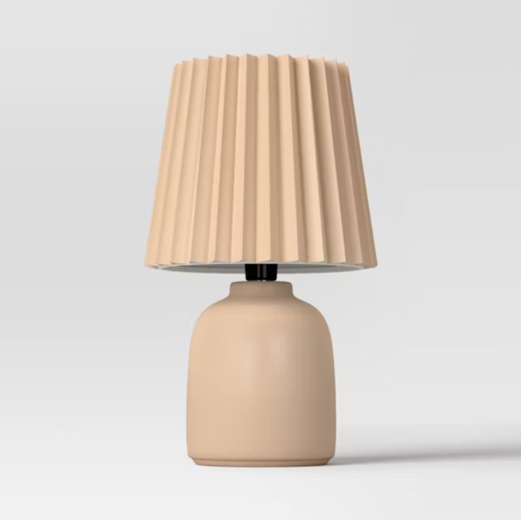 Image of 6 Pallets of Mini Ceramic Lamps & More, 350 Units, Ext. Retail $10,940, Indianapolis, IN