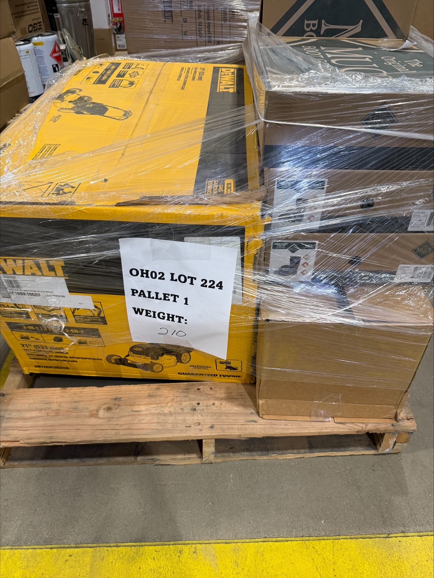 Image of 5 Pallets of UNMANIFESTED Mixed Merchandise