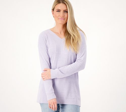 Image of 1 Pallet of Apparel by NYDJ, Women with Control & More, (Lot 3_15798)