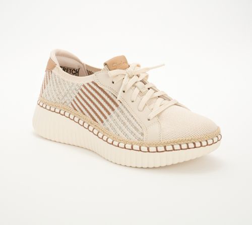 Image of 2 Pallets of Shoes by Skechers, Clarks & More, 297 Pairs, Used - Fair Condition (Lot 3_15742), Ext. Retail $25,107, Florence, SC