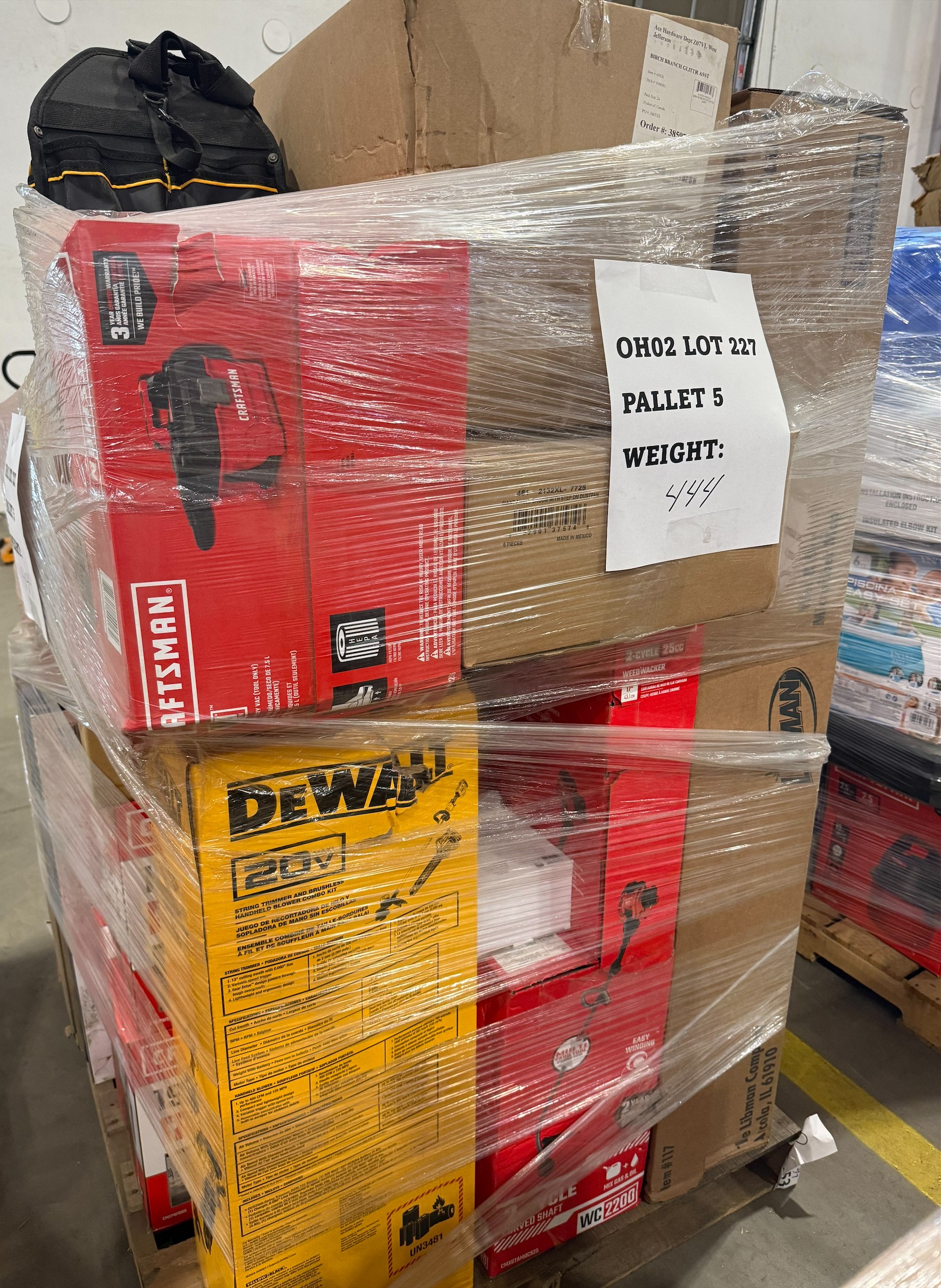Image of 5 Pallets of UNMANIFESTED Mixed Merchandise