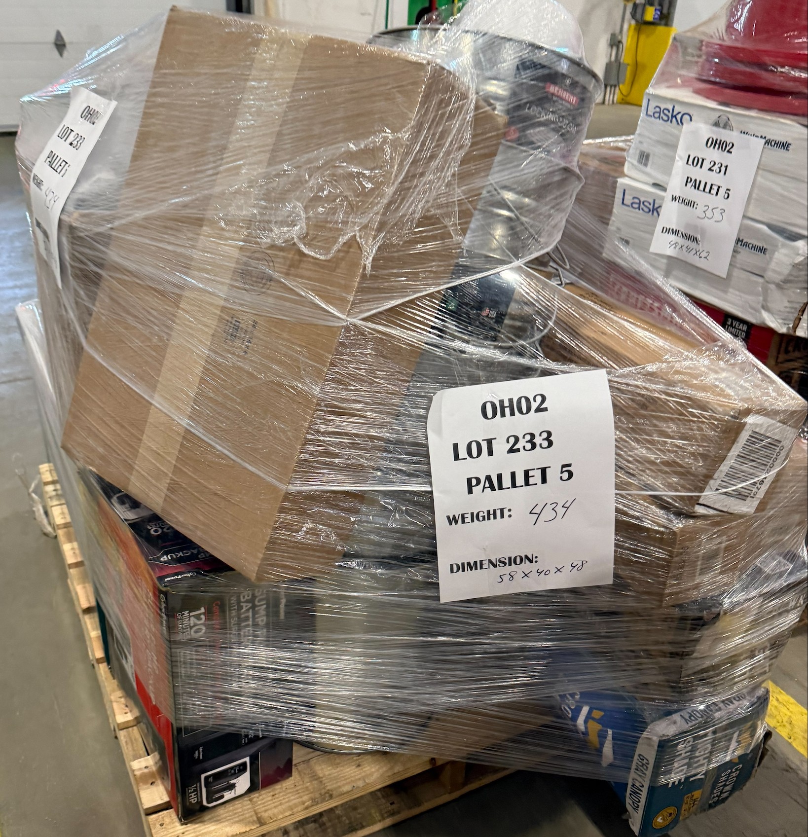 Image of 5 Pallets of UNMANIFESTED Mixed Merchandise