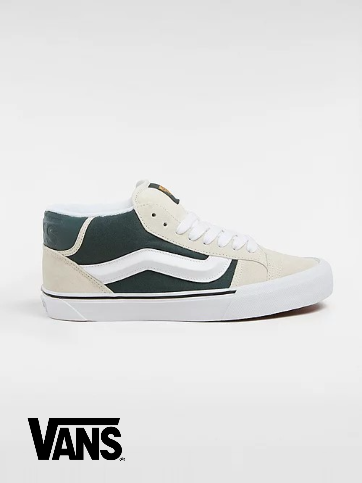 Image of 1 Pallet of Lace-Up Shoes, Slip Ons & High Tops by Vans