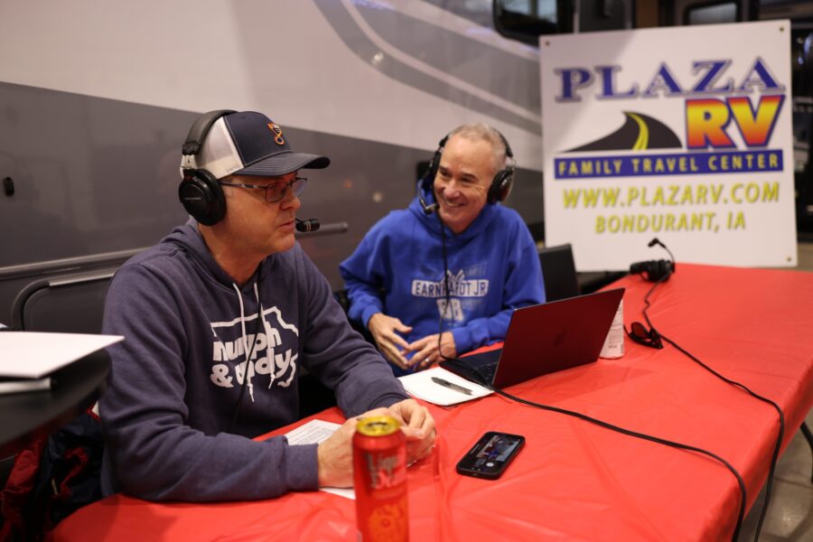Tang's Return, Caitlin's Jersey, and MORE Live from Plaza RV
