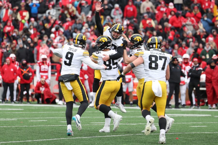 Hawkeye Sunday with Jon Miller: Iowa escapes Lincoln, notches 10th win