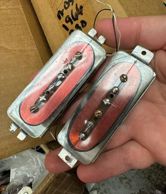 '60s clear-bobbin P90s