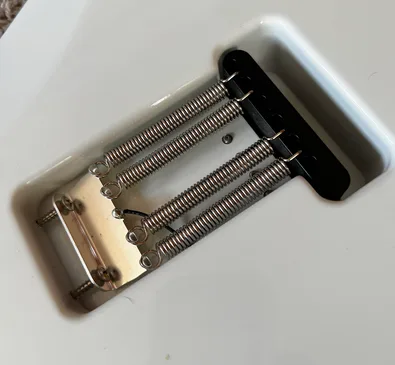Uncovered trem-spring cavity