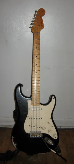 '59 reissue black Strat.