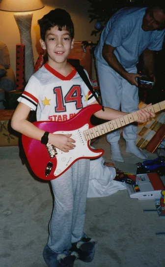 Young Ryan Wariner with Japanese Strat