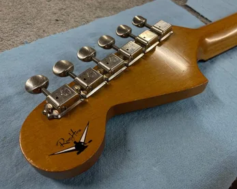 Riverhorse headstock