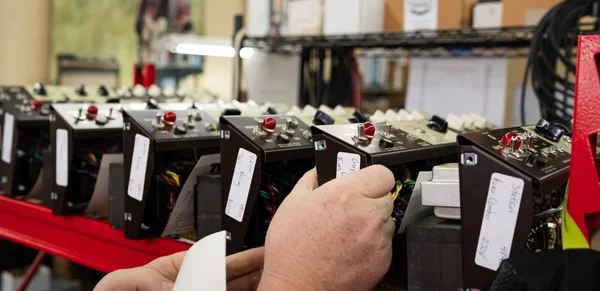 Kingston chassis fronts/controls — hand assembly