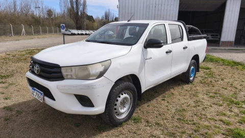 TOYOTA HILUX 4X2 D/C DX 2.4...