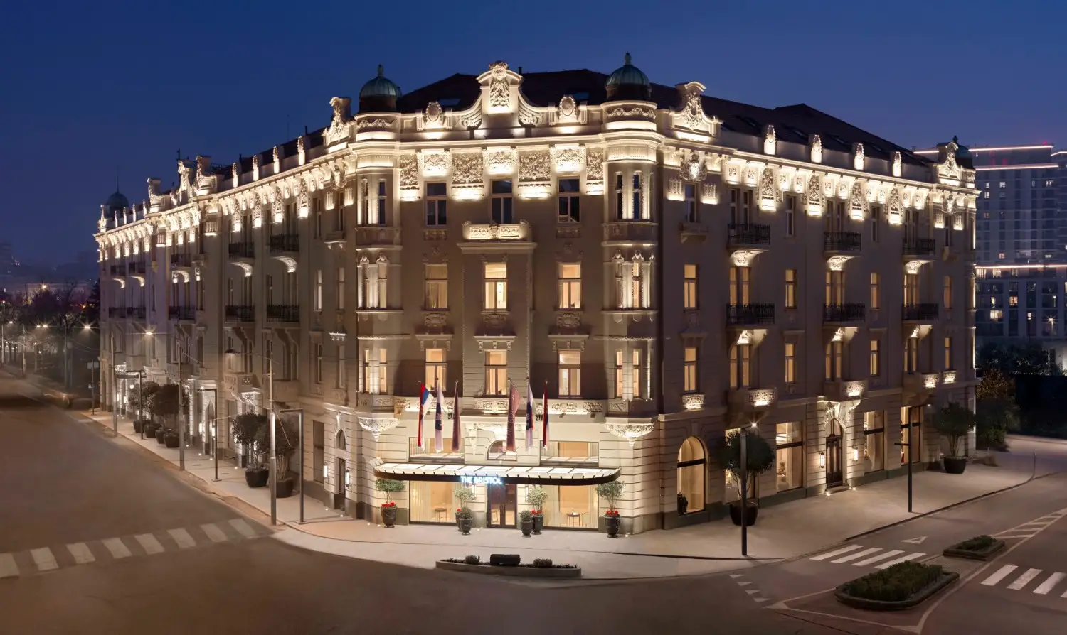 Хотел Бристол 2