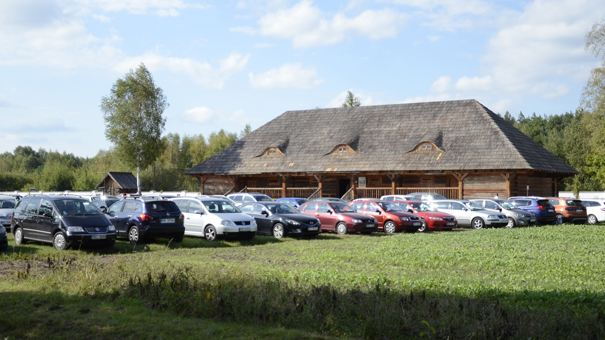 Skansen w Kolbuszowej - parking