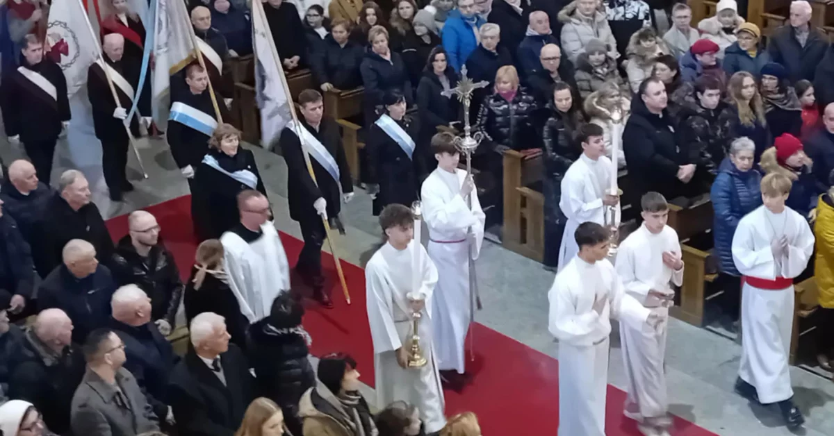 Wyjątkowe uroczystości w Mielcu. Poświęcono ołtarz i złotą różę