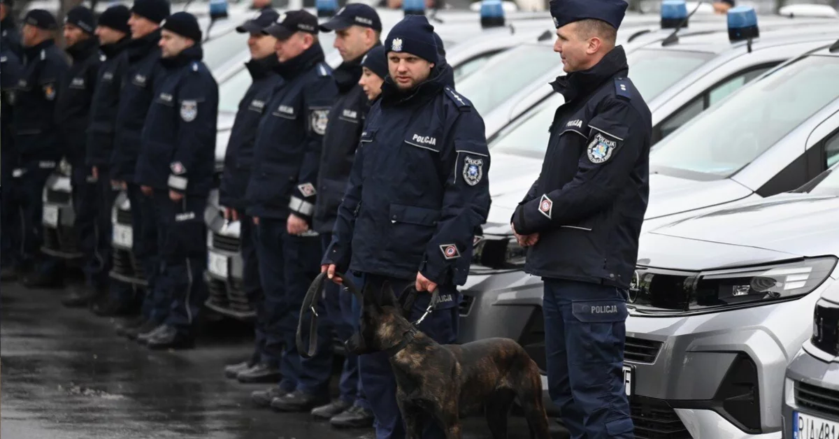 Nowy radiowóz dla policji w Mielcu