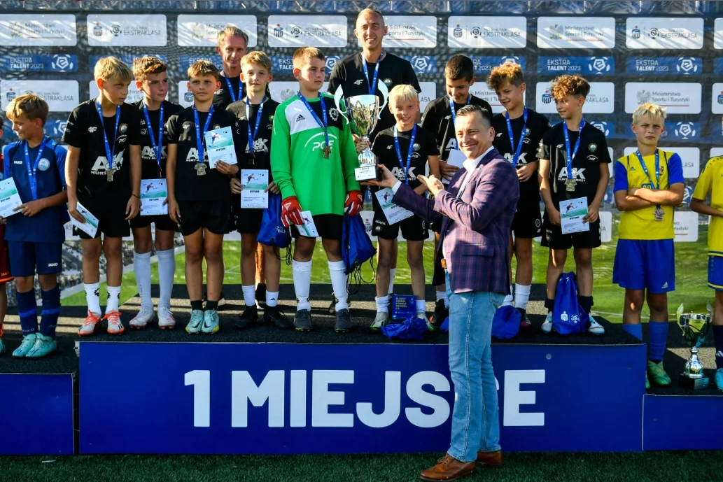 Akademia Piłkarska FKS Stal Mielec otrzymała Złoty Certyfikat PZPN.