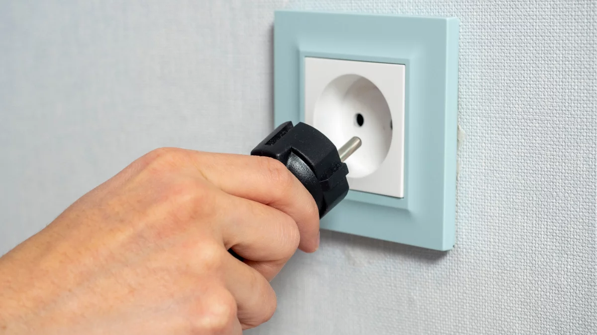 Tysiące domów na Podkarpaciu bez prądu. Wyłączenia zaczną się już w poniedziałek