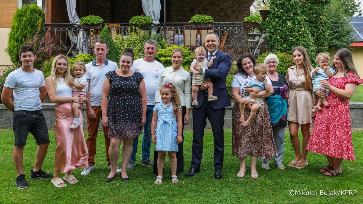 Cmolas przywitał prezydenta Nawrockiego. 30 lat po wizycie Lecha Wałęsy [ZDJĘCIA - WIDEO]