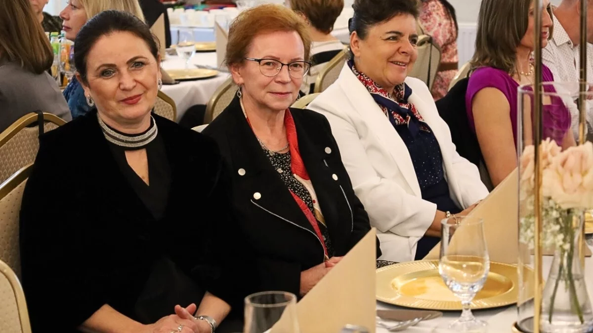 Dzień Edukacji Narodowej w powiecie kolbuszowskim. Nagrody dla wyróżniających się nauczycieli [ZDJĘCIA]