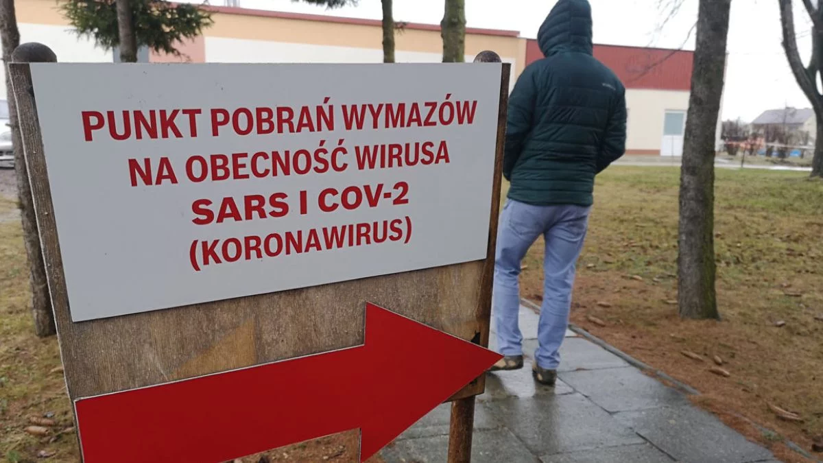 Pięć lat od pandemii Covid-19. Pustki na ulicach. Ludzie zamknięci w domach [ZDJĘCIA]