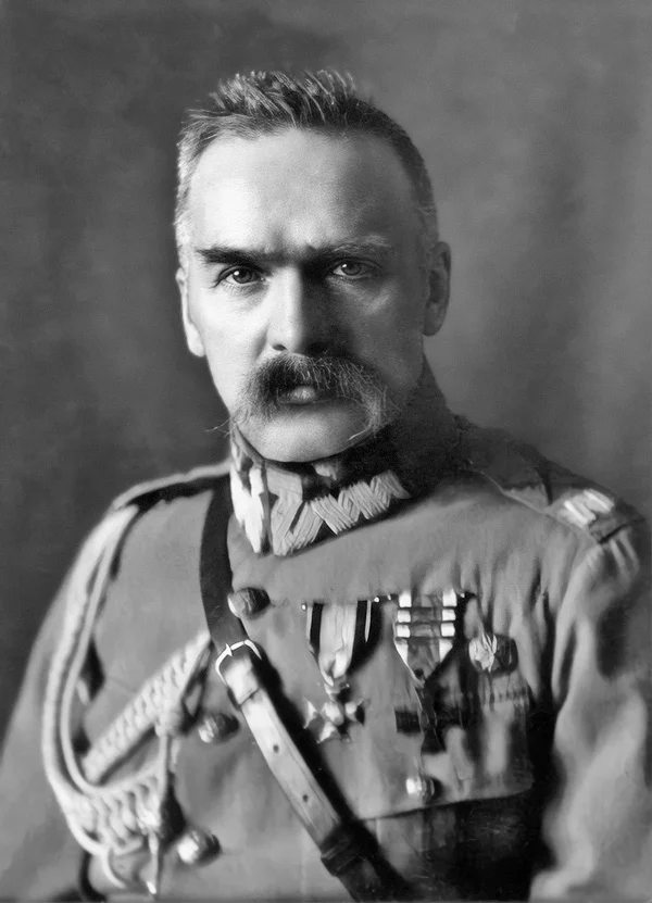 Obrazek do pytania - Kiedy dokładnie w 1918 roku przybył do Warszawy Józef Piłsudski?