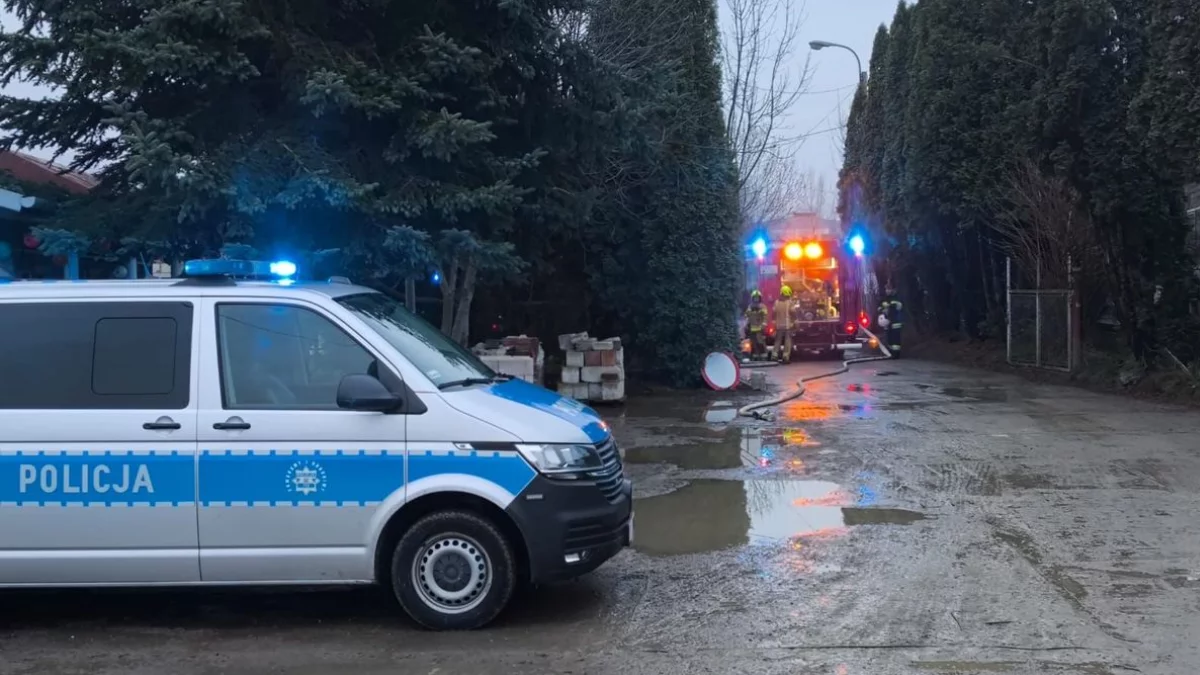 Pożar na ulicy Siemieńskiego w Rzeszowie. Paliła się hala magazynowa