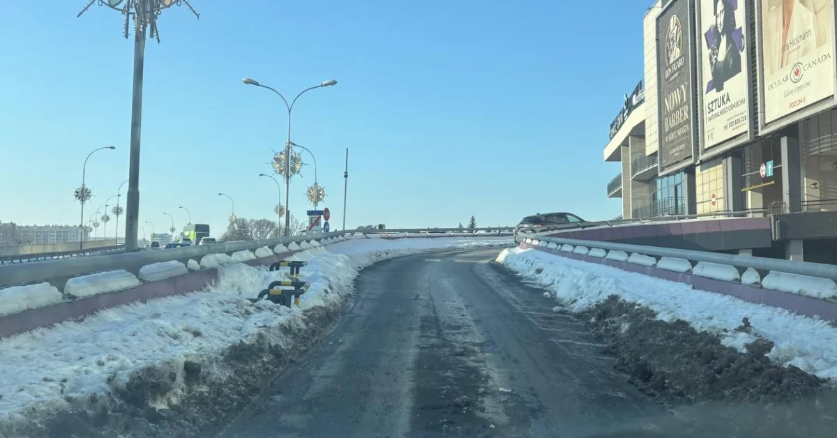 Spore zmiany w centrum miasta na parkingu Galerii Rzeszów - zniknęły szlabany [ZDJĘCIA]