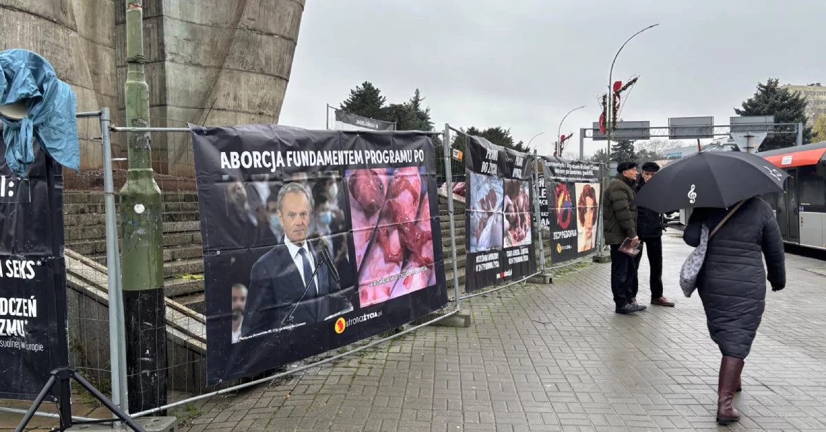 Antyaborcyjna pikieta w samym centrum Rzeszowa [ZDJĘCIA]