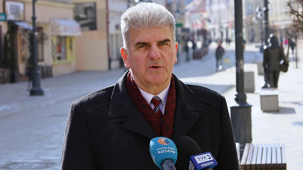 Starosielec w Rzeszowie: Jestem przeciwnikiem podziału na lewicę, prawicę i centrum. To są podziały z minionej epoki [ZDJĘCIA]