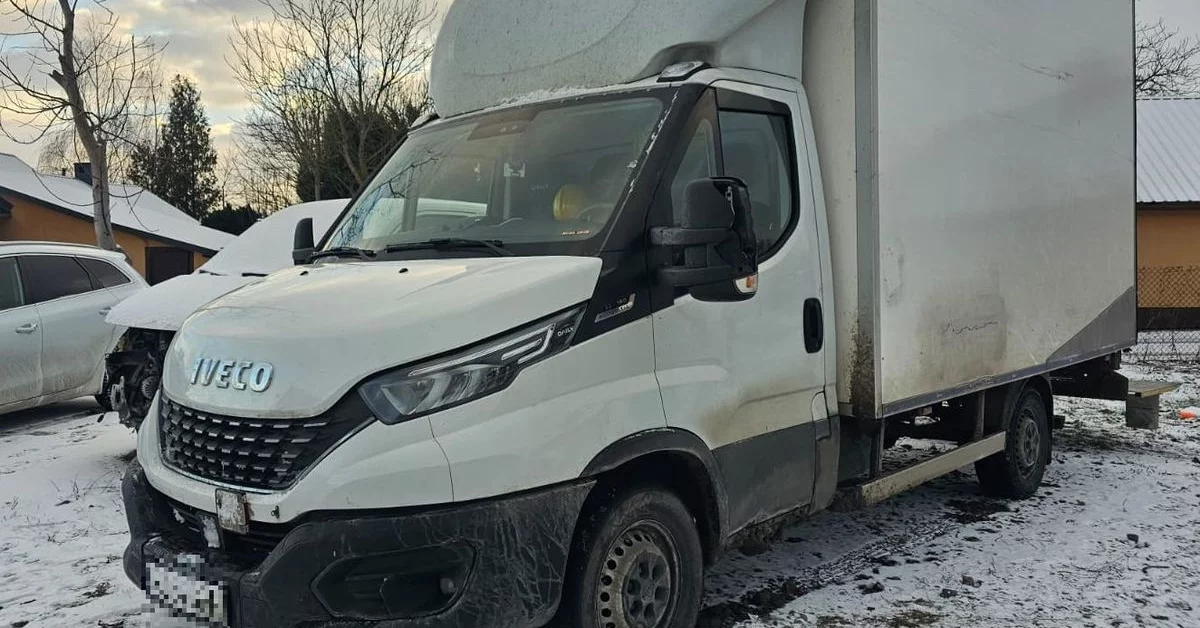 Nocny rajd, kradzież i narkotyki. 19-latek spod Rzeszowa wpadł po serii wybryków [ZDJĘCIA]