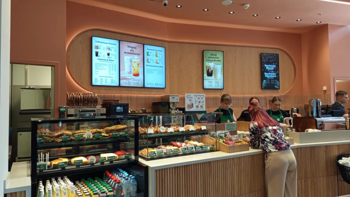 Nowy punkt Starbucks już otwarty [ZDJĘCIA]