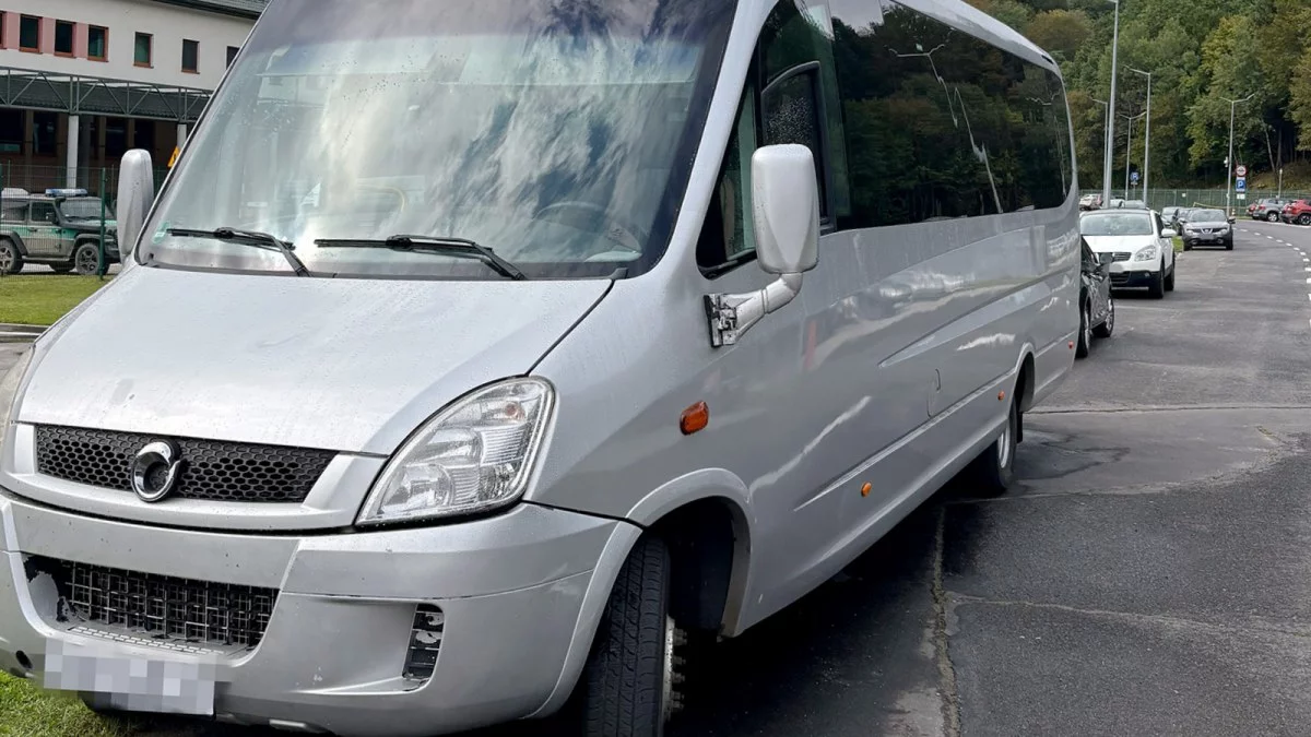 Przez przejście graniczne w Krościenku chciał przejechać skradzionym pojazdem