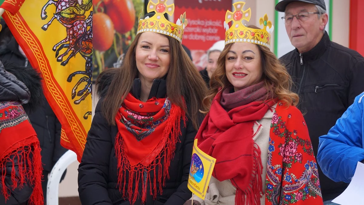 „Nadzieją się cieszą!”. Uroczysty Orszak Trzech Króli przeszedł ulicami Polańczyka [ZDJĘCIA]