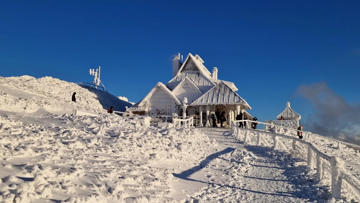 Planujesz zimowy wyjazd w Bieszczady? O tej zasadzie trzeba koniecznie pamiętać