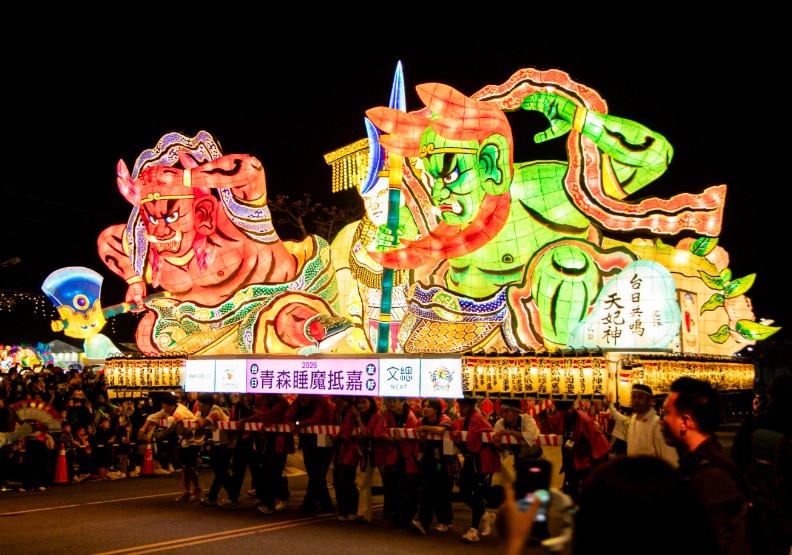 ▲2026台灣燈會「TEAM TAIWAN 大遊行」現場演出。嘉義縣政府提供