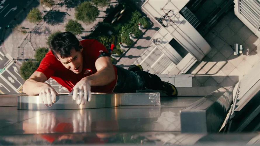 Netflix直播瘋傳 「赤手獨攀台北101」狂吸1,200萬小時觀看 奪台灣排行冠軍