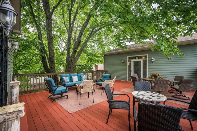 Highlands Hangout | 6BR Highlands Home near Restaurant Row: Deck lounge under the trees