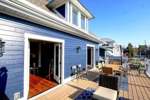 Highlands Bourbon Retreat: Deck with French doors