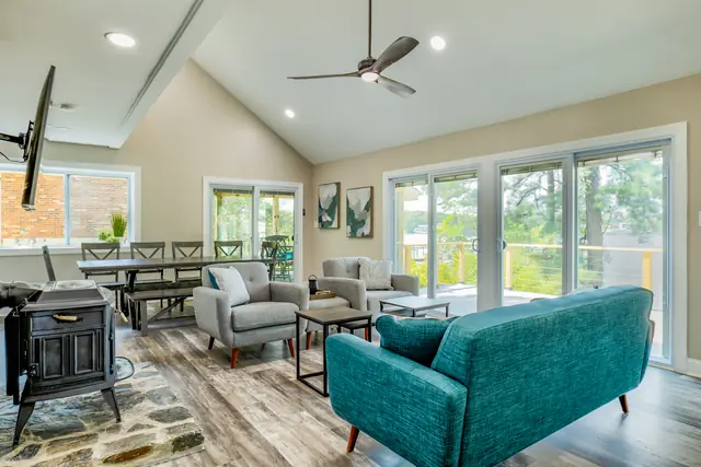 River Refresh: Living room, rear facing, view 2