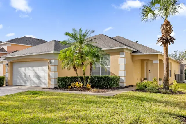 Disney Getaway Villa: Front of the villa