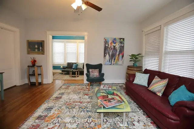 Bardstown Loft Retreat: Living room and sitting room