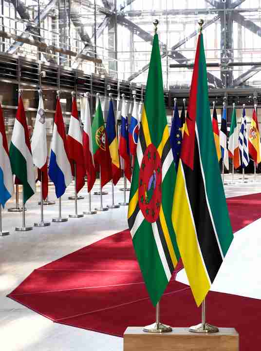 Dominica Mozambique Flags